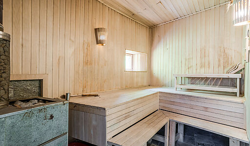 Дом на берегу водохранилища