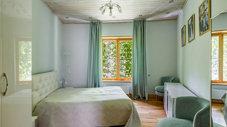 Дом на берегу водохранилища