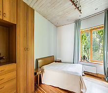 Дом на берегу водохранилища