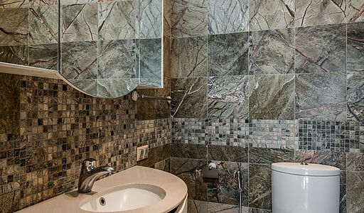 Дом на берегу водохранилища