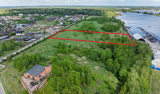 Участок на первой линии в Авроре