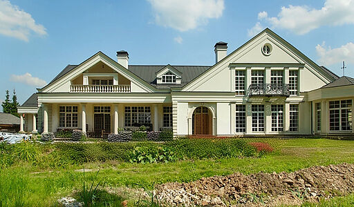 Дом у леса в поселке Риверсайд