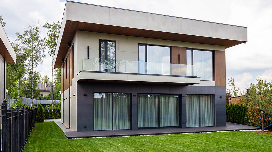 Современный дом в КП Монтевиль