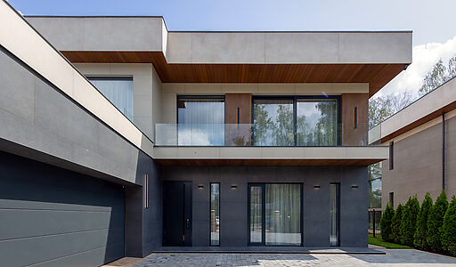 Современный дом в КП Монтевиль