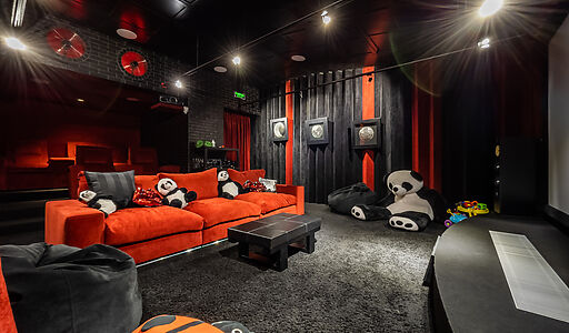 Дом с парком в Поздняково