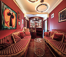 Дом с парком в Поздняково