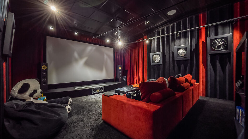 Дом с парком в Поздняково