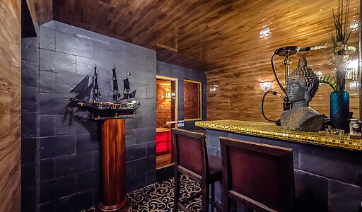 Дом с парком в Поздняково