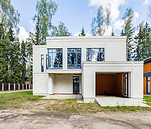 Дом под отделку в сосновом лесу