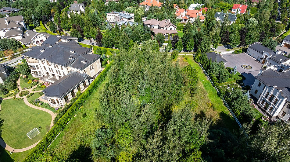 Участок в Резиденции Бенилюкс