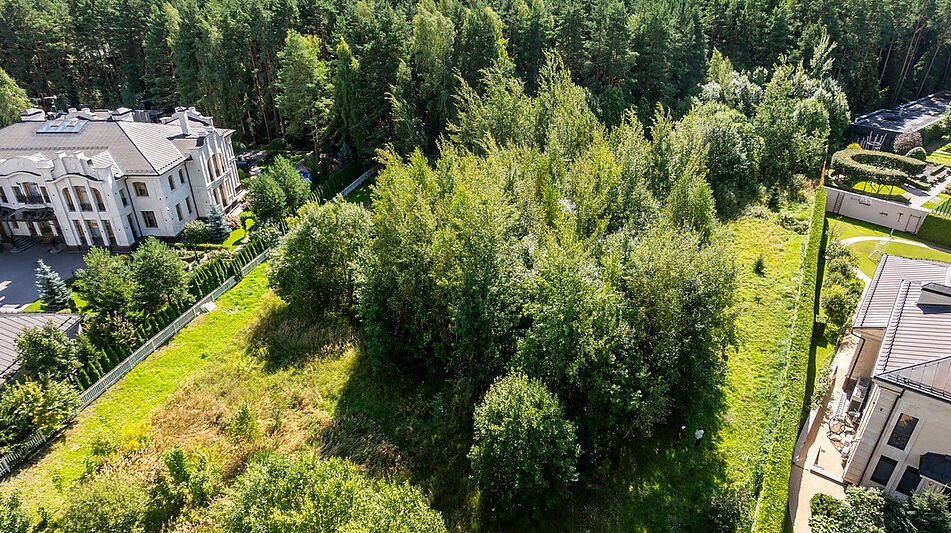 Участок в Резиденции Бенилюкс