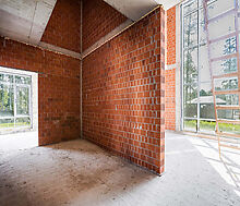 Дом под отделку в сосновом лесу