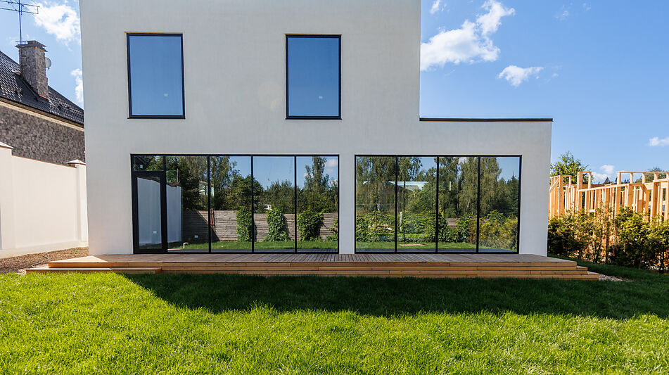 Дом с видом на воду в Славково