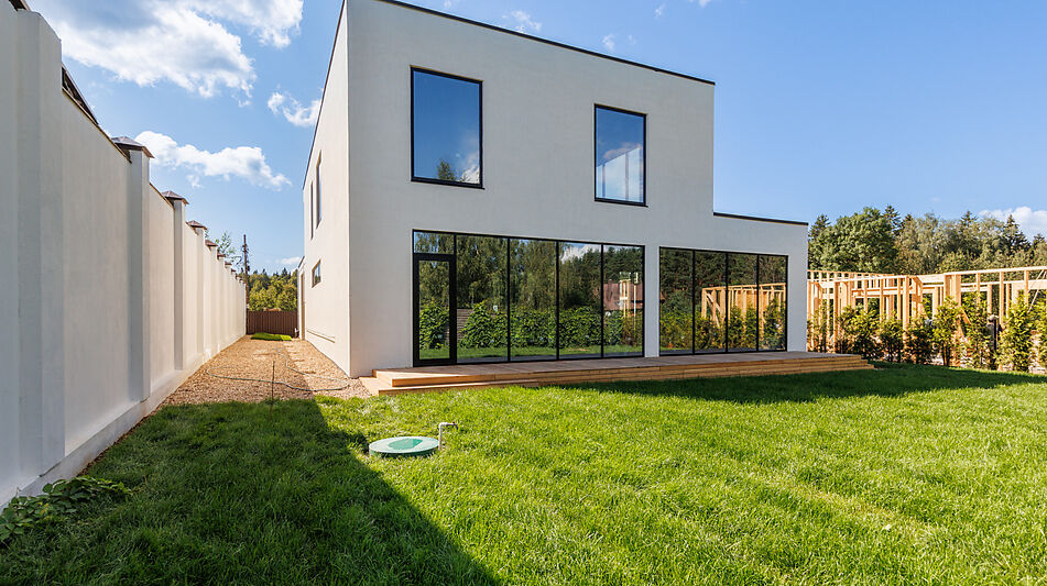 Дом с видом на воду в Славково