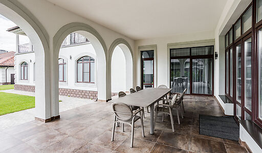 Дом в поселке Маленькая Италия