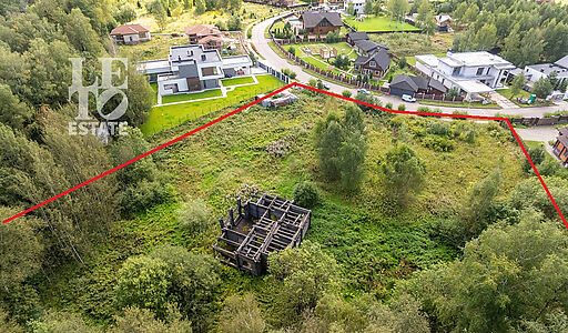 Прилесной участок в КП 