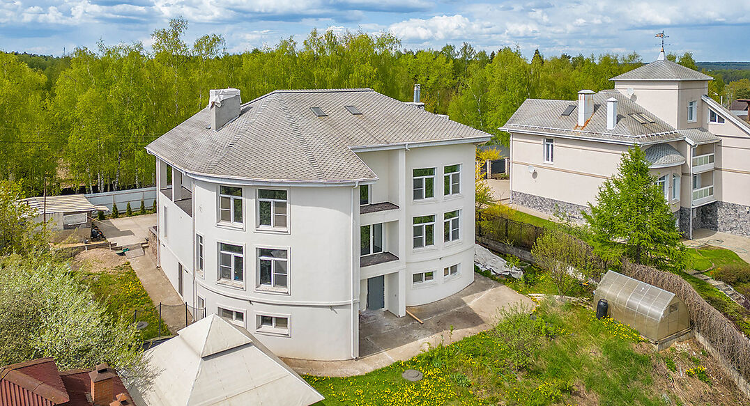 Большая черная