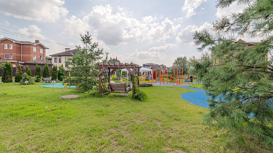 Дом у пруда в КП Русская деревня