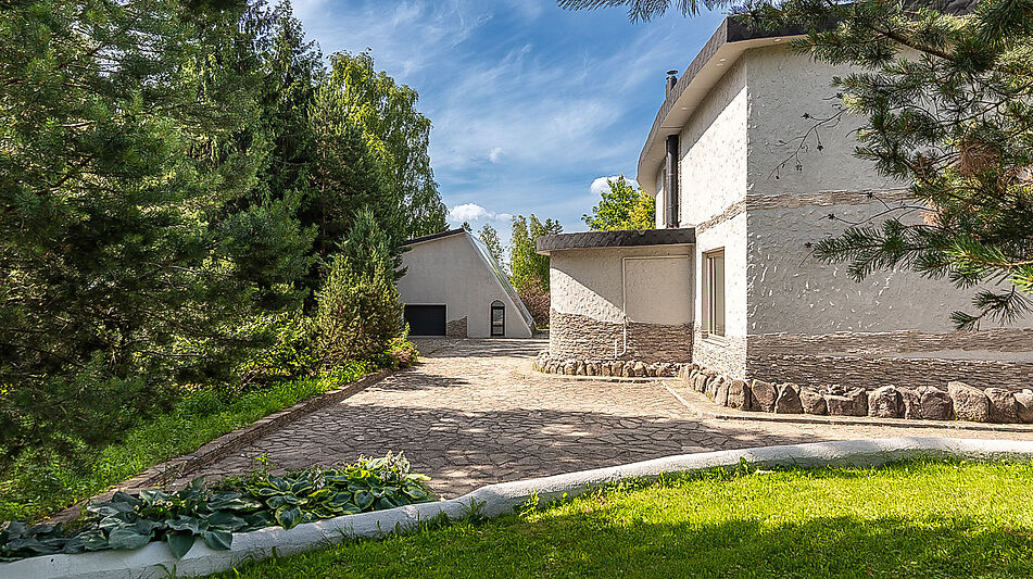 Резиденция в Лугинино