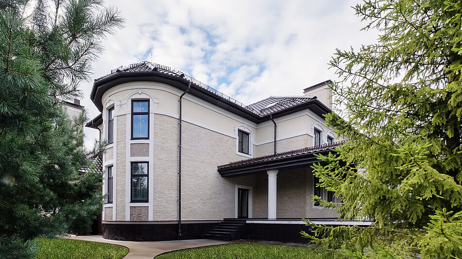 Новый дом у озера КП Гринфилд