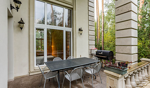 Английская классика у леса