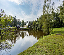 Английская классика у леса