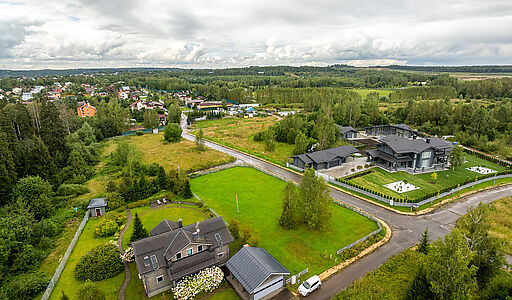 Стильный дом из бруса в Фокс Хилс