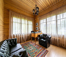 Стильный дом из бруса в Фокс Хилс