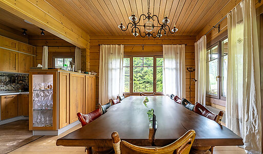 Стильный дом из бруса в Фокс Хилс