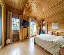 Стильный дом из бруса в Фокс Хилс