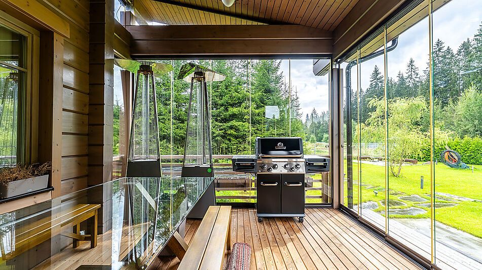 Стильный дом из бруса в Фокс Хилс