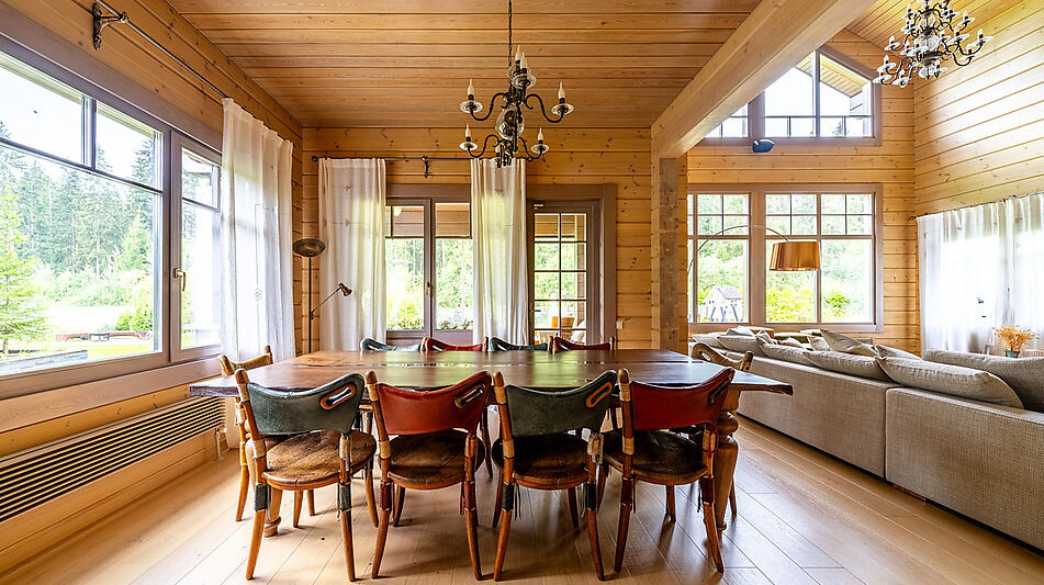 Стильный дом из бруса в Фокс Хилс