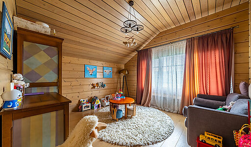 Стильный дом из бруса в Фокс Хилс