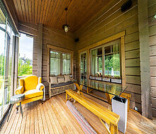 Стильный дом из бруса в Фокс Хилс