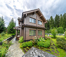 Стильный дом из бруса в Фокс Хилс