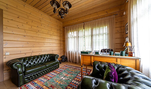 Стильный дом из бруса в Фокс Хилс