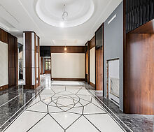 Дом у озера в поселке Монолит