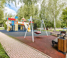 Дом у озера в поселке Монолит