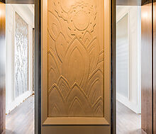 Дом у озера в поселке Монолит