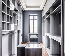 Дом у озера в поселке Монолит