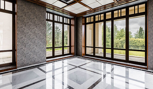 Дом у озера в поселке Монолит