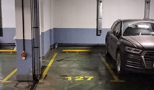 Машиноместо в доме на Пырьева