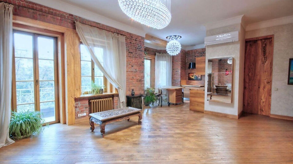 Видовая квартира на Патриарших