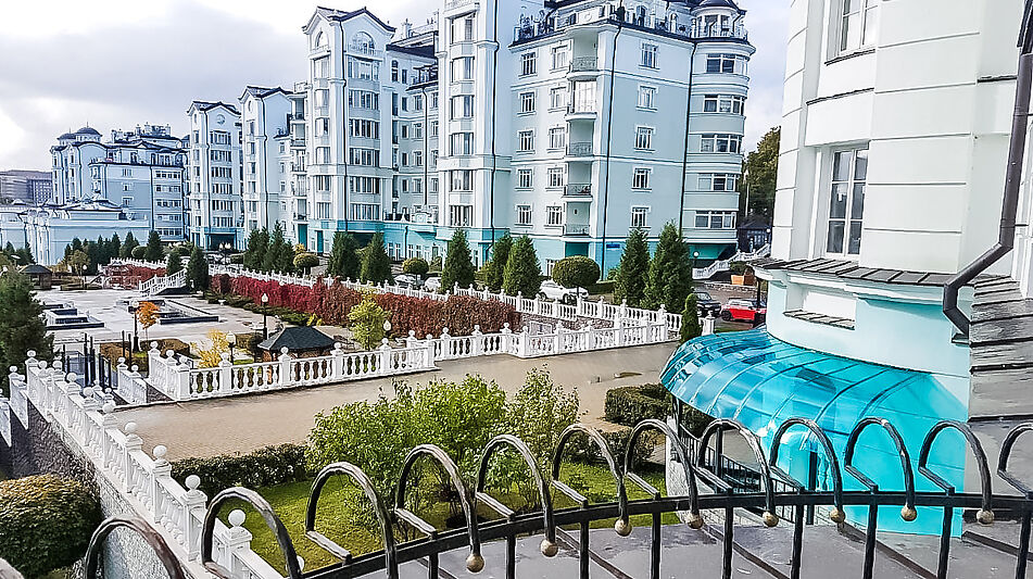 Панорамная дизайнерская квартира