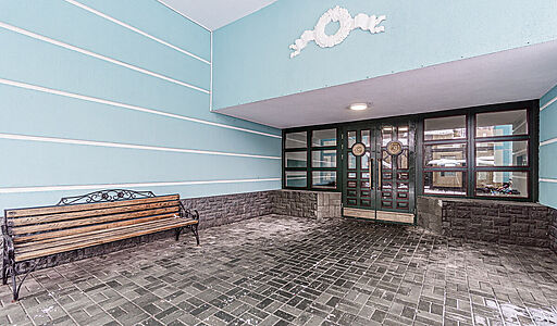 Панорамная дизайнерская квартира