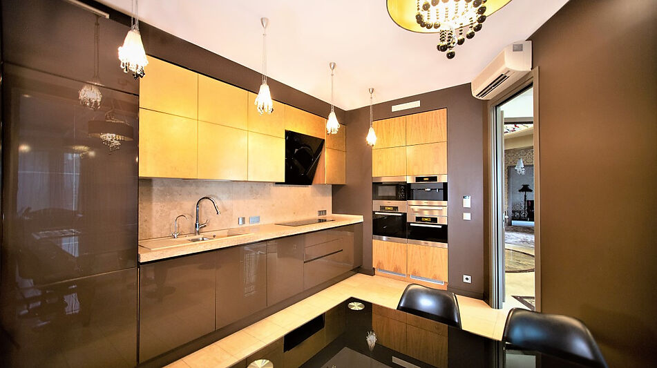 Панорамная дизайнерская квартира