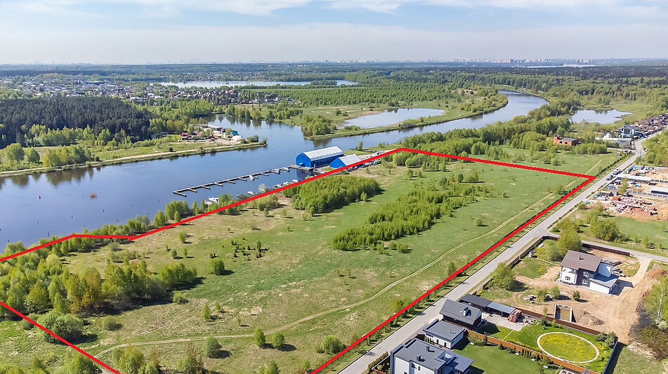 Участок на первой линии в Авроре