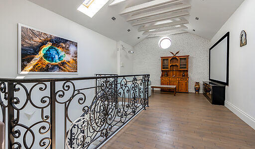 Стильный дом в КП Монтевиль