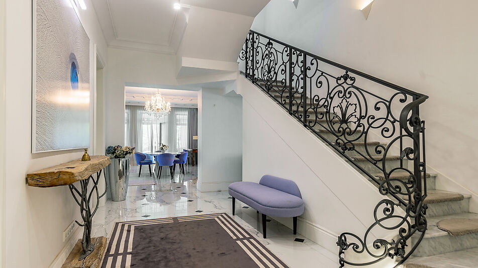 Стильный дом в КП Монтевиль