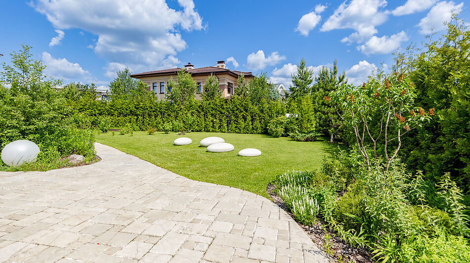 Стильный дом в КП Монтевиль